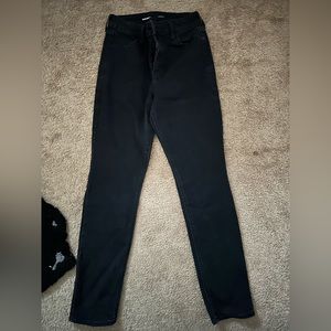 Black skinny jeans size 6